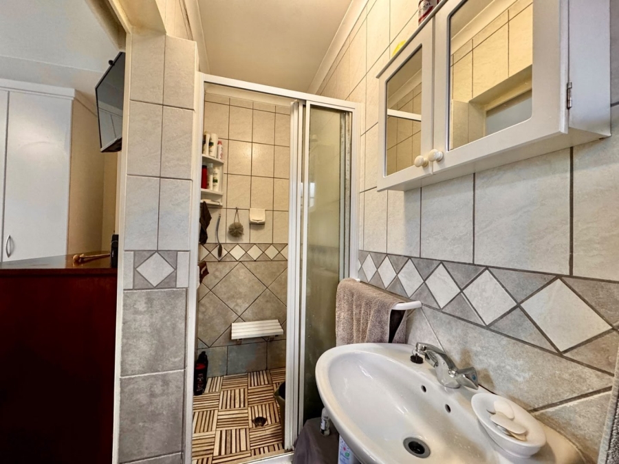 3 Bedroom Property for Sale in Heiderand Western Cape